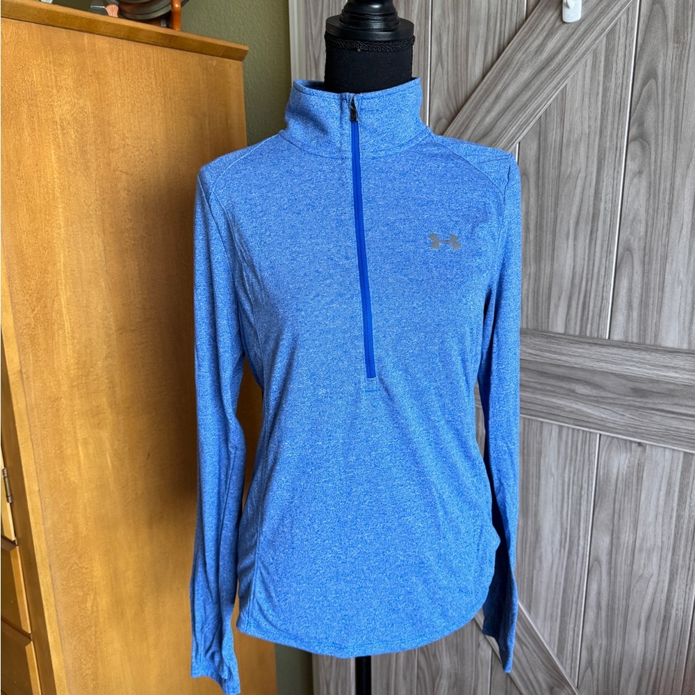 Under Armour women's 1/4" zipper front long sleeves heat gear top.